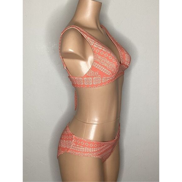 New. Robin Piccone v-neck bikini. Small. Retails $179 - Picture 3 of 8